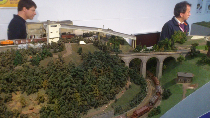 Model railroading clubs in the Hertogenbosch Netherlands Model Spoor Group's. Travel to Hertogenbosch in the Netherlands and go to the Model Spoor Group's train club and learn more about the Model Spoor Group's railroading clubs.