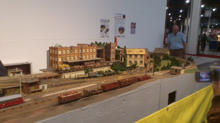 Model railroading clubs in the Hertogenbosch Netherlands Model Spoor Group's. Travel to Hertogenbosch in the Netherlands and go to the Model Spoor Group's train club and learn more about the Model Spoor Group's railroading clubs.