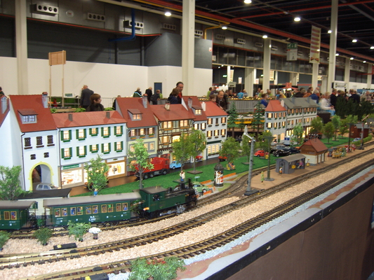 Model railroading clubs in the Hertogenbosch Netherlands Model Spoor Group's. Travel to Hertogenbosch in the Netherlands and go to the Model Spoor Group's train club and learn more about the Model Spoor Group's railroading clubs.
