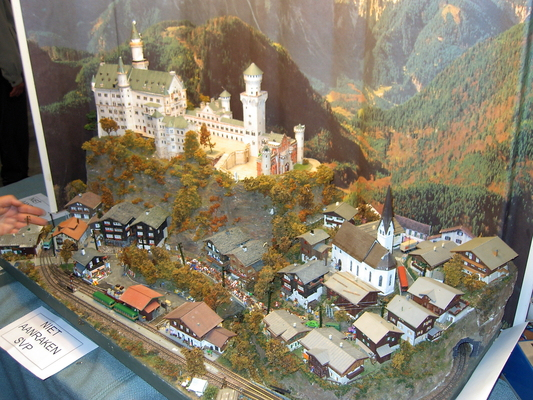 Model railroading clubs in the Hertogenbosch Netherlands Model Spoor Group's. Travel to Hertogenbosch in the Netherlands and go to the Model Spoor Group's train club and learn more about the Model Spoor Group's railroading clubs.