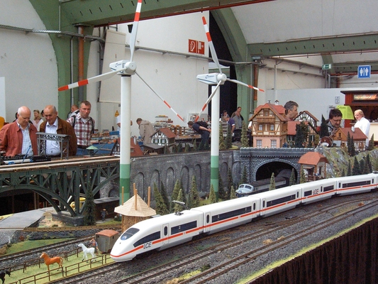 Model railroading clubs in the Hertogenbosch Netherlands Model Spoor Group's. Travel to Hertogenbosch in the Netherlands and go to the Model Spoor Group's train club and learn more about the Model Spoor Group's railroading clubs.