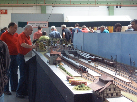 Model railroading clubs in the Hertogenbosch Netherlands Model Spoor Group's. Travel to Hertogenbosch in the Netherlands and go to the Model Spoor Group's train club and learn more about the Model Spoor Group's railroading clubs.
