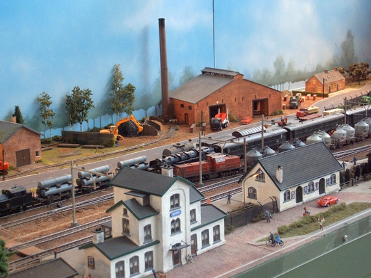 Model railroading clubs in the Hertogenbosch Netherlands Model Spoor Group's. Travel to Hertogenbosch in the Netherlands and go to the Model Spoor Group's train club and learn more about the Model Spoor Group's railroading clubs.