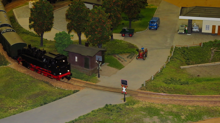 Model railroading clubs in the Hertogenbosch Netherlands Model Spoor Group's. Travel to Hertogenbosch in the Netherlands and go to the Model Spoor Group's train club and learn more about the Model Spoor Group's railroading clubs.