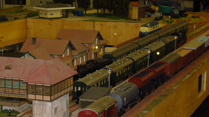 Model railroading clubs in the Hertogenbosch Netherlands Model Spoor Group's. Travel to Hertogenbosch in the Netherlands and go to the Model Spoor Group's train club and learn more about the Model Spoor Group's railroading clubs.