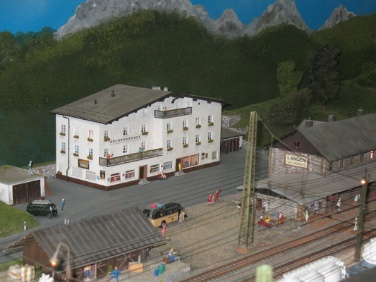 Model railroading clubs in the Hertogenbosch Netherlands Model Spoor Group's. Travel to Hertogenbosch in the Netherlands and go to the Model Spoor Group's train club and learn more about the Model Spoor Group's railroading clubs.
