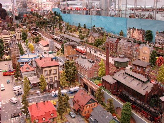 Model railroading clubs in the Hertogenbosch Netherlands Model Spoor Group's. Travel to Hertogenbosch in the Netherlands and go to the Model Spoor Group's train club and learn more about the Model Spoor Group's railroading clubs.
