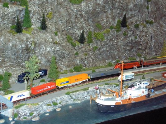 Model railroading clubs in the Hertogenbosch Netherlands Model Spoor Group's. Travel to Hertogenbosch in the Netherlands and go to the Model Spoor Group's train club and learn more about the Model Spoor Group's railroading clubs.