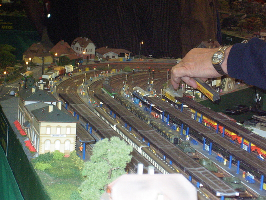 Model railroading clubs in the Hertogenbosch Netherlands Model Spoor Group's. Travel to Hertogenbosch in the Netherlands and go to the Model Spoor Group's train club and learn more about the Model Spoor Group's railroading clubs.