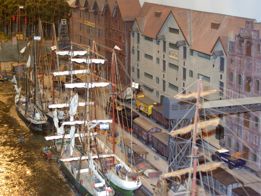 Model railroading clubs in the Hertogenbosch Netherlands Model Spoor Group's. Travel to Hertogenbosch in the Netherlands and go to the Model Spoor Group's train club and learn more about the Model Spoor Group's railroading clubs.