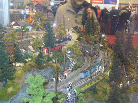 Model railroading clubs in the Hertogenbosch Netherlands Model Spoor Group's. Travel to Hertogenbosch in the Netherlands and go to the Model Spoor Group's train club and learn more about the Model Spoor Group's railroading clubs.