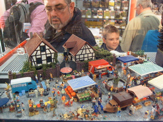 Model railroading clubs in the Hertogenbosch Netherlands Model Spoor Group's. Travel to Hertogenbosch in the Netherlands and go to the Model Spoor Group's train club and learn more about the Model Spoor Group's railroading clubs.