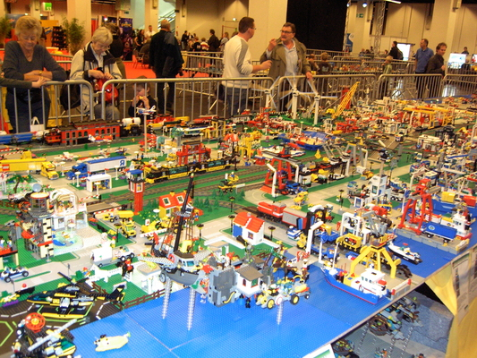 Model railroading clubs in the Hertogenbosch Netherlands Model Spoor Group's. Travel to Hertogenbosch in the Netherlands and go to the Model Spoor Group's train club and learn more about the Model Spoor Group's railroading clubs.