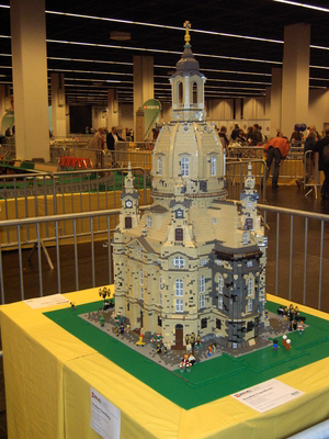 Model railroading clubs in the Hertogenbosch Netherlands Model Spoor Group's. Travel to Hertogenbosch in the Netherlands and go to the Model Spoor Group's train club and learn more about the Model Spoor Group's railroading clubs.