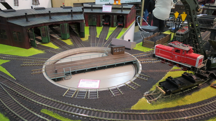 Model railroading clubs in the Hertogenbosch Netherlands Model Spoor Group's. Travel to Hertogenbosch in the Netherlands and go to the Model Spoor Group's train club and learn more about the Model Spoor Group's railroading clubs.