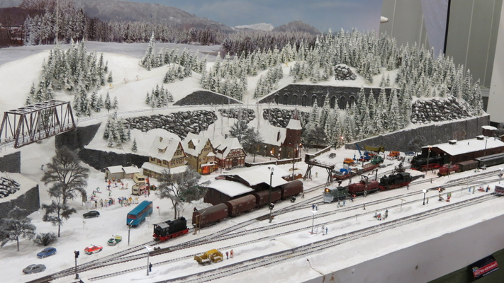 Model railroading clubs in the Hertogenbosch Netherlands Model Spoor Group's. Travel to Hertogenbosch in the Netherlands and go to the Model Spoor Group's train club and learn more about the Model Spoor Group's railroading clubs.