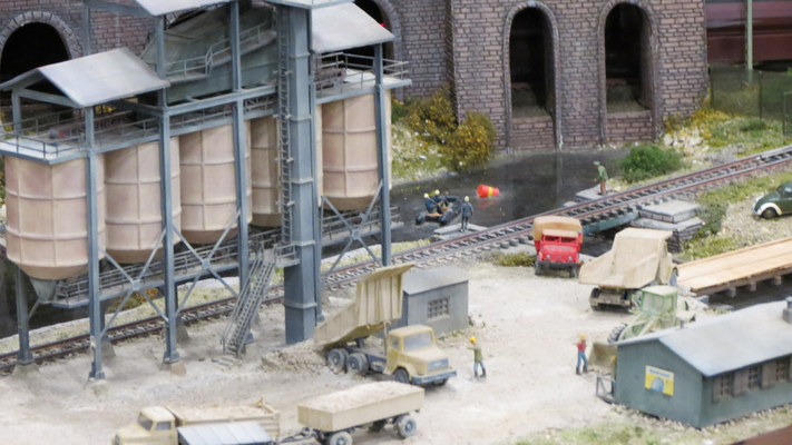 Model railroading clubs in the Hertogenbosch Netherlands Model Spoor Group's. Travel to Hertogenbosch in the Netherlands and go to the Model Spoor Group's train club and learn more about the Model Spoor Group's railroading clubs.