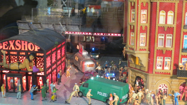Model railroading clubs in the Hertogenbosch Netherlands Model Spoor Group's. Travel to Hertogenbosch in the Netherlands and go to the Model Spoor Group's train club and learn more about the Model Spoor Group's railroading clubs.