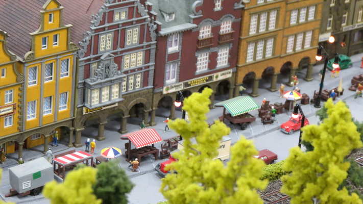 Model railroading clubs in the Hertogenbosch Netherlands Model Spoor Group's. Travel to Hertogenbosch in the Netherlands and go to the Model Spoor Group's train club and learn more about the Model Spoor Group's railroading clubs.