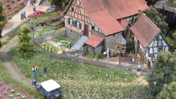 Model railroading clubs in the Hertogenbosch Netherlands Model Spoor Group's. Travel to Hertogenbosch in the Netherlands and go to the Model Spoor Group's train club and learn more about the Model Spoor Group's railroading clubs.