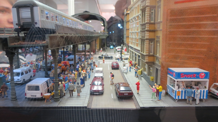 Model railroading clubs in the Hertogenbosch Netherlands Model Spoor Group's. Travel to Hertogenbosch in the Netherlands and go to the Model Spoor Group's train club and learn more about the Model Spoor Group's railroading clubs.