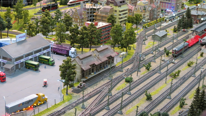 Model railroading clubs in the Hertogenbosch Netherlands Model Spoor Group's. Travel to Hertogenbosch in the Netherlands and go to the Model Spoor Group's train club and learn more about the Model Spoor Group's railroading clubs.