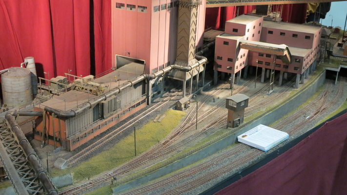 Model railroading clubs in the Hertogenbosch Netherlands Model Spoor Group's. Travel to Hertogenbosch in the Netherlands and go to the Model Spoor Group's train club and learn more about the Model Spoor Group's railroading clubs.