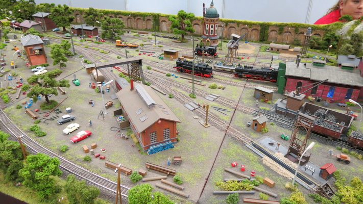 Model railroading clubs in the Hertogenbosch Netherlands Model Spoor Group's. Travel to Hertogenbosch in the Netherlands and go to the Model Spoor Group's train club and learn more about the Model Spoor Group's railroading clubs.