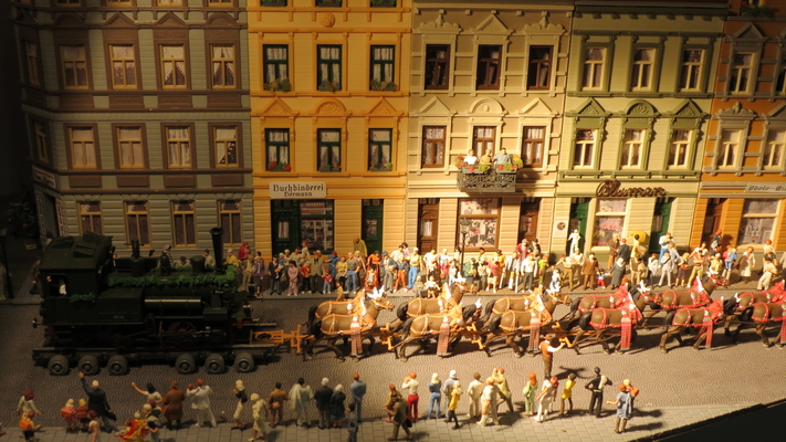 Model railroading clubs in the Hertogenbosch Netherlands Model Spoor Group's. Travel to Hertogenbosch in the Netherlands and go to the Model Spoor Group's train club and learn more about the Model Spoor Group's railroading clubs.