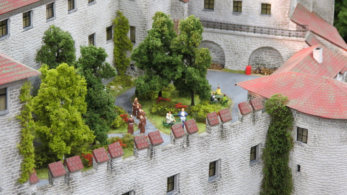 Model railroading clubs in the Hertogenbosch Netherlands Model Spoor Group's. Travel to Hertogenbosch in the Netherlands and go to the Model Spoor Group's train club and learn more about the Model Spoor Group's railroading clubs.