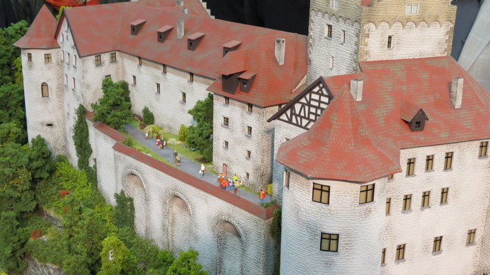 Model railroading clubs in the Hertogenbosch Netherlands Model Spoor Group's. Travel to Hertogenbosch in the Netherlands and go to the Model Spoor Group's train club and learn more about the Model Spoor Group's railroading clubs.