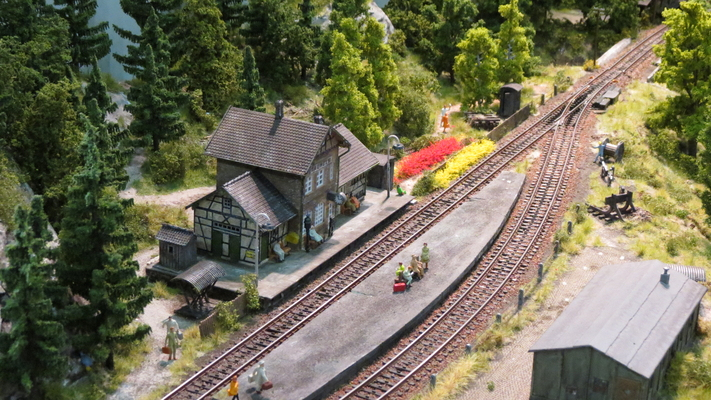 Model railroading clubs in the Hertogenbosch Netherlands Model Spoor Group's. Travel to Hertogenbosch in the Netherlands and go to the Model Spoor Group's train club and learn more about the Model Spoor Group's railroading clubs.