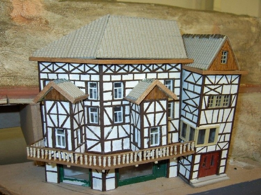 Model railroading clubs in the Hertogenbosch Netherlands Model Spoor Group's. Travel to Hertogenbosch in the Netherlands and go to the Model Spoor Group's train club and learn more about the Model Spoor Group's railroading clubs.
