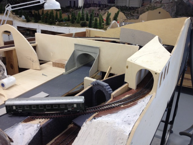 Model railroading clubs in the Hertogenbosch Netherlands Model Spoor Group's. Travel to Hertogenbosch in the Netherlands and go to the Model Spoor Group's train club and learn more about the Model Spoor Group's railroading clubs.