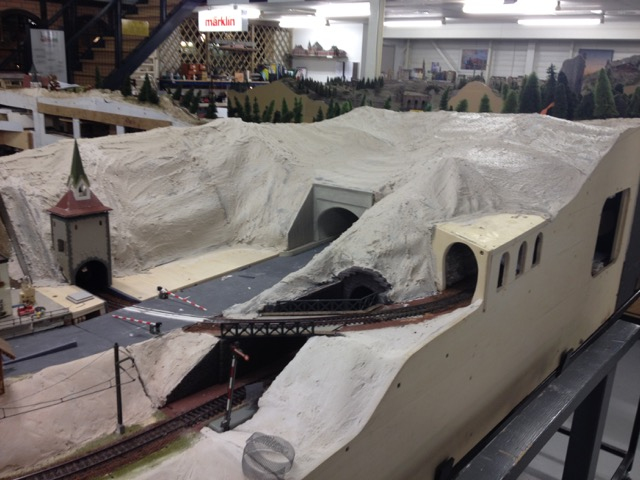 Model railroading clubs in the Hertogenbosch Netherlands Model Spoor Group's. Travel to Hertogenbosch in the Netherlands and go to the Model Spoor Group's train club and learn more about the Model Spoor Group's railroading clubs.