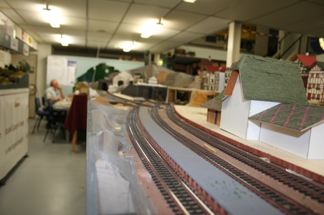 Model railroading clubs in the Hertogenbosch Netherlands Model Spoor Group's. Travel to Hertogenbosch in the Netherlands and go to the Model Spoor Group's train club and learn more about the Model Spoor Group's railroading clubs.