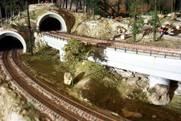 Model railroading clubs in the Hertogenbosch Netherlands Model Spoor Group's. Travel to Hertogenbosch in the Netherlands and go to the Model Spoor Group's train club and learn more about the Model Spoor Group's railroading clubs.