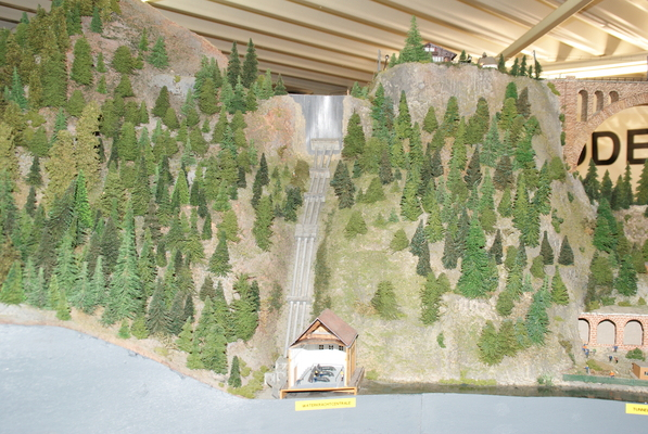 Model railroading clubs in the Hertogenbosch Netherlands Model Spoor Group's. Travel to Hertogenbosch in the Netherlands and go to the Model Spoor Group's train club and learn more about the Model Spoor Group's railroading clubs.