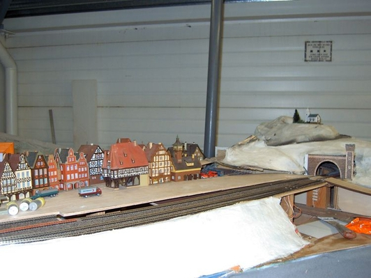 Model railroading clubs in the Hertogenbosch Netherlands Model Spoor Group's. Travel to Hertogenbosch in the Netherlands and go to the Model Spoor Group's train club and learn more about the Model Spoor Group's railroading clubs.