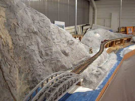 Model railroading clubs in the Hertogenbosch Netherlands Model Spoor Group's. Travel to Hertogenbosch in the Netherlands and go to the Model Spoor Group's train club and learn more about the Model Spoor Group's railroading clubs.