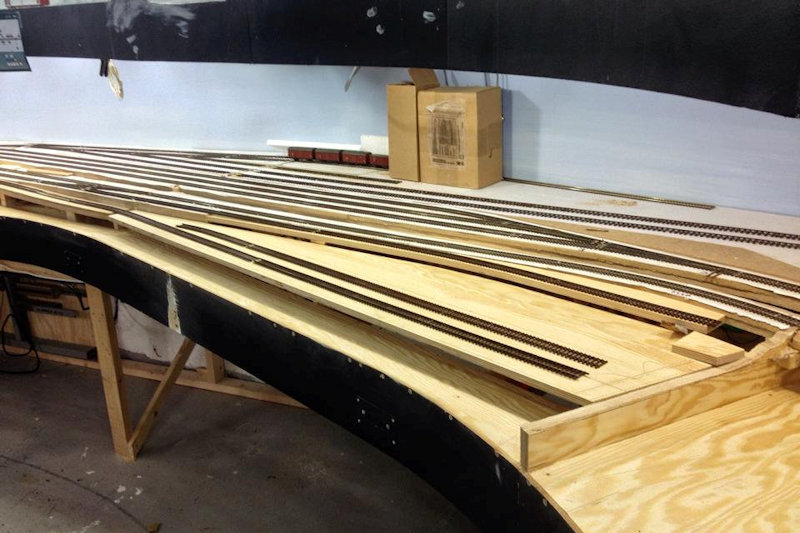 View the Trondhjem Modelljernbaneklubb TMJK (Trondhjem Model railway club) picture gallery in Trondheim Norway and, See what the Trondhjem Modelljernbaneklubb has to offer in model railroading. Learn about the TMJK History, watch videos, see club photos, and upcoming event at the Trondhjem Modelljernbaneklubb TMJK in Trondheim Norway.