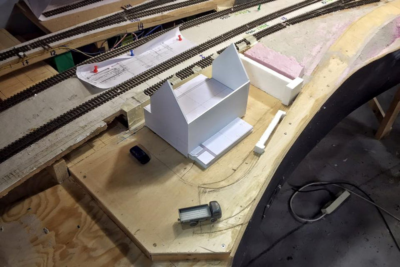 View the Trondhjem Modelljernbaneklubb TMJK (Trondhjem Model railway club) picture gallery in Trondheim Norway and, See what the Trondhjem Modelljernbaneklubb has to offer in model railroading. Learn about the TMJK History, watch videos, see club photos, and upcoming event at the Trondhjem Modelljernbaneklubb TMJK in Trondheim Norway.