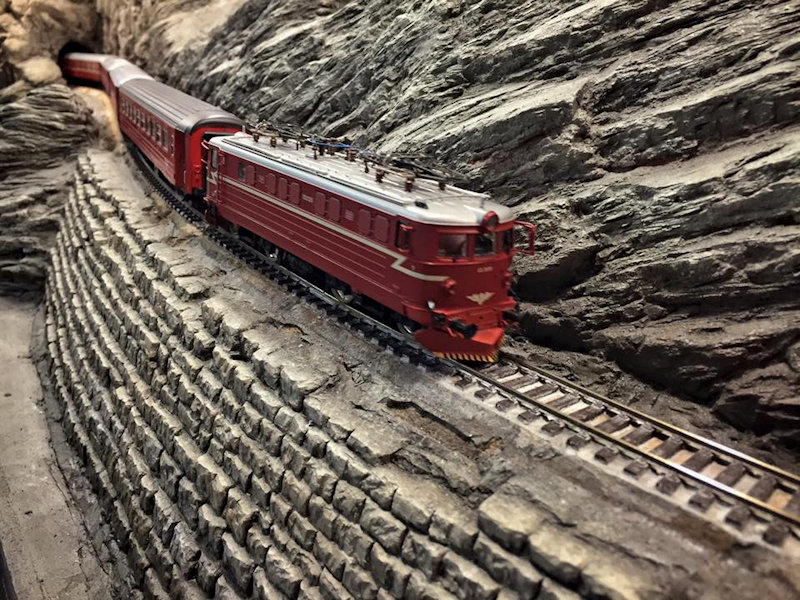 View the Trondhjem Modelljernbaneklubb TMJK (Trondhjem Model railway club) picture gallery in Trondheim Norway and, See what the Trondhjem Modelljernbaneklubb has to offer in model railroading. Learn about the TMJK History, watch videos, see club photos, and upcoming event at the Trondhjem Modelljernbaneklubb TMJK in Trondheim Norway.