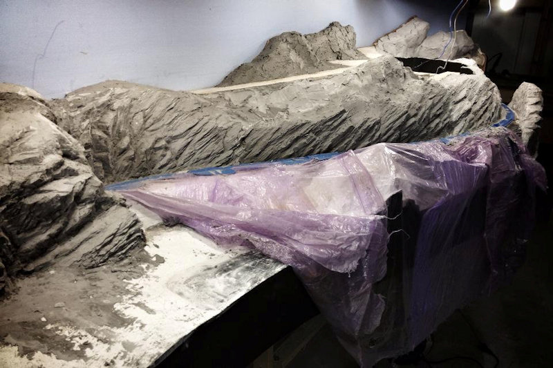 View the Trondhjem Modelljernbaneklubb TMJK (Trondhjem Model railway club) picture gallery in Trondheim Norway and, See what the Trondhjem Modelljernbaneklubb has to offer in model railroading. Learn about the TMJK History, watch videos, see club photos, and upcoming event at the Trondhjem Modelljernbaneklubb TMJK in Trondheim Norway.