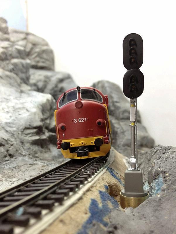 View the Trondhjem Modelljernbaneklubb TMJK (Trondhjem Model railway club) picture gallery in Trondheim Norway and, See what the Trondhjem Modelljernbaneklubb has to offer in model railroading. Learn about the TMJK History, watch videos, see club photos, and upcoming event at the Trondhjem Modelljernbaneklubb TMJK in Trondheim Norway.