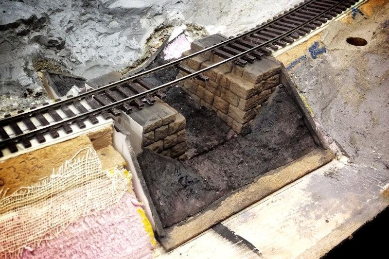 View the Trondhjem Modelljernbaneklubb TMJK (Trondhjem Model railway club) picture gallery in Trondheim Norway and, See what the Trondhjem Modelljernbaneklubb has to offer in model railroading. Learn about the TMJK History, watch videos, see club photos, and upcoming event at the Trondhjem Modelljernbaneklubb TMJK in Trondheim Norway.