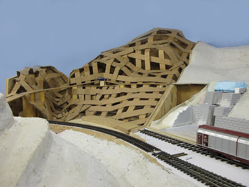 View the Trondhjem Modelljernbaneklubb TMJK (Trondhjem Model railway club) picture gallery in Trondheim Norway and, See what the Trondhjem Modelljernbaneklubb has to offer in model railroading. Learn about the TMJK History, watch videos, see club photos, and upcoming event at the Trondhjem Modelljernbaneklubb TMJK in Trondheim Norway.