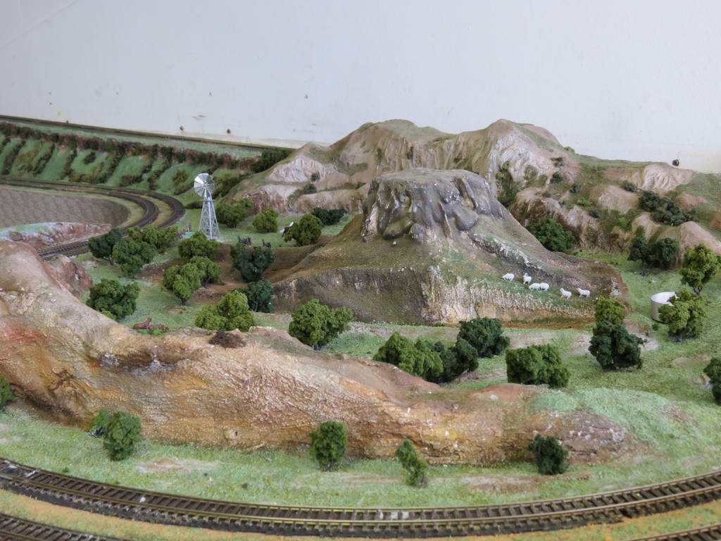 The Pretoria Model Train Club was founded in 1995 by a group of modellers who saw the need for an organised model railway club in Pretoria. After some discussions about the name, (PMT) Pretoria Model Train club was chosen. To Learn more about the (PMT) Pretoria Model Train club and other railroading clubs visit www.krafttrains.com. 