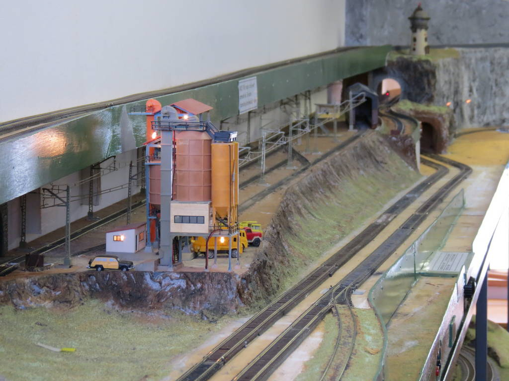 The Pretoria Model Train Club was founded in 1995 by a group of modellers who saw the need for an organised model railway club in Pretoria. After some discussions about the name, (PMT) Pretoria Model Train club was chosen. To Learn more about the (PMT) Pretoria Model Train club and other railroading clubs visit www.krafttrains.com. 