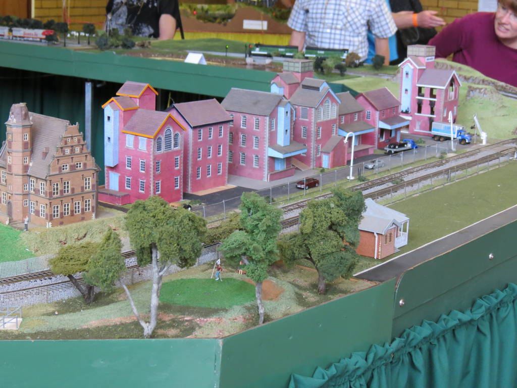 The Pretoria Model Train Club was founded in 1995 by a group of modellers who saw the need for an organised model railway club in Pretoria. After some discussions about the name, (PMT) Pretoria Model Train club was chosen. To Learn more about the (PMT) Pretoria Model Train club and other railroading clubs visit www.krafttrains.com. 